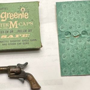 Vintage toy cap pistol and m caps